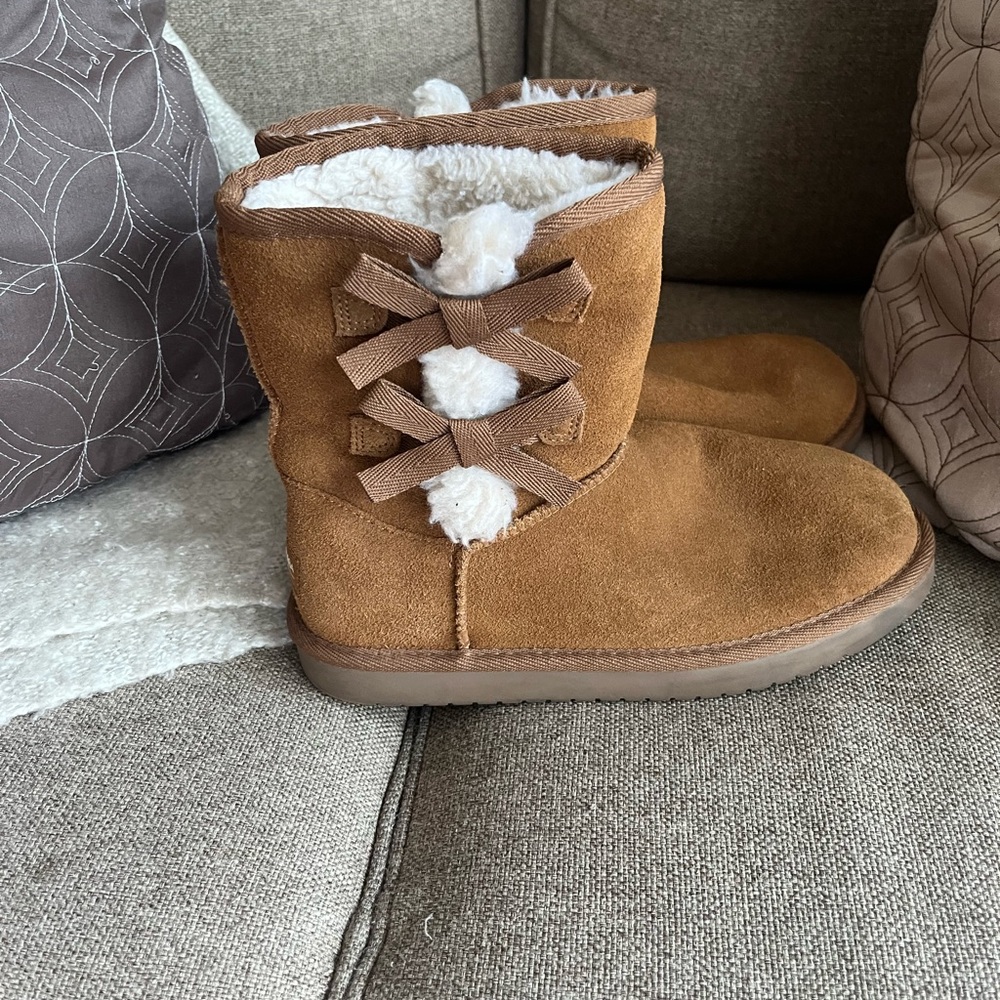 Girls boots